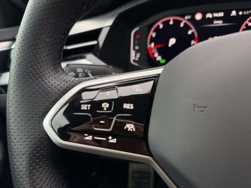 Volkswagen Arteon Fastback Facelifting 2.0 TSI 190KM 2021 Volkswagen Arteon R-line, Webasto, DCC, Hak, Acc, Kamera 360, Asystenci 2.0, zdjęcie 12