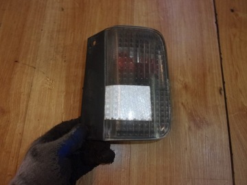 RENAULT TRAFIC II LAMPA PRZECIWMGIELNA LEWA TYŁ