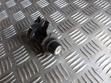 MERCEDES W204 WKŁADKA ZAMKA GROT KLAPY A2041500061