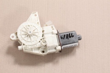 MOTOREK OKNO PŘEDNÍ PRAVÝ MERCEDES ML W166 13R