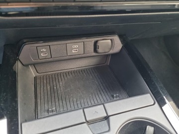 Toyota Prius V (XW60) 2023 Toyota Prius Plug-in Hybrid IV (2015-2020) Toyota, zdjęcie 21