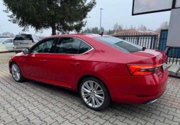 Skoda Superb III Liftback Facelifting 2.0 TSI 190KM 2019 Skoda Superb Skoda Superb 2.0 TSI LampK DSG 2.0 Benzyna 190KM, zdjęcie 7