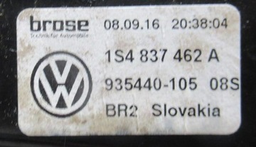 VW UP! ZVEDÁK OKNO PRAVÝ PŘEDNÍ 1S4837462A