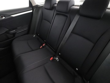 Honda Civic X Sedan 4d 1.5 VTEC Turbo 182KM 2017 Honda Civic automat LED navi klima auto kamera i, zdjęcie 16
