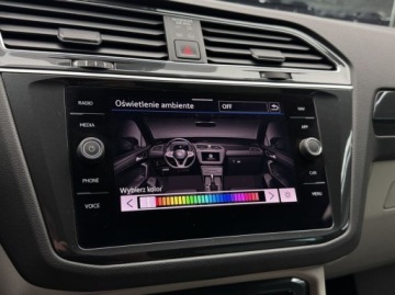 Volkswagen Tiguan II SUV Facelifting 1.5 TSI 150KM 2021 Volkswagen Tiguan Elegance ACC Ambiente Kamera Podgrz. fotele CarPlay, zdjęcie 28