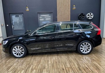 Volvo V60 I Kombi Facelifting 2.0 T3 DRIVE-E 152KM 2016 Volvo V60 T3 152KM SKORA BEZWYPADKOWY navi MANUAL gwarancja 2.0, zdjęcie 10