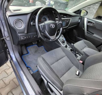 Toyota Auris II Hatchback 5d 1.8 HSD 136KM 2014 Toyota Auris Toyota Auris Hybryda 1.8 Hybryda Plug-in 136KM, zdjęcie 6