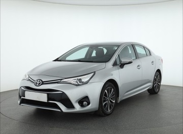 Toyota Avensis III Sedan Facelifting 2015 2.0 D-4D 143KM 2017 Toyota Avensis 2.0 D-4D, Salon Polska, zdjęcie 1