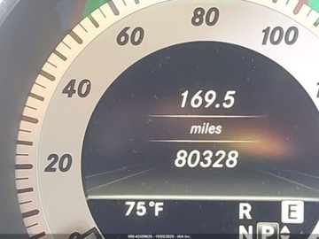 Mercedes CLS W218 2012 Mercedes-Benz CLS 550 2012 4.6l 4.6 Benzyna 402KM, zdjęcie 11