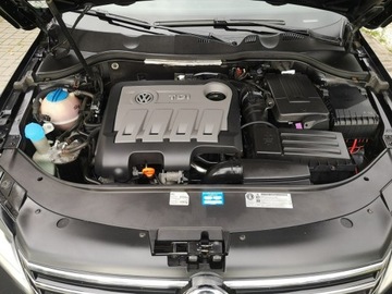 Volkswagen Passat B7 Variant 2.0 TDI CR DPF BlueMotion 140KM 2011 Volkswagen Passat 2.0 TDI 140KM Klimatronic, zdjęcie 24