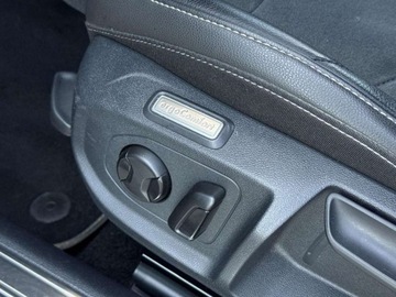 Volkswagen Arteon Fastback Facelifting 2.0 TDI 200KM 2021 Volkswagen Arteon R-Line HAK Panorama Keyless Nawigacja Tempomat App Cyfro, zdjęcie 10