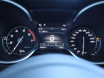Alfa Romeo Stelvio SUV 2.0 Turbo 280KM 2018 Alfa Romeo Stelvio 2.0 Turbo Q4, Salon Polska, zdjęcie 10