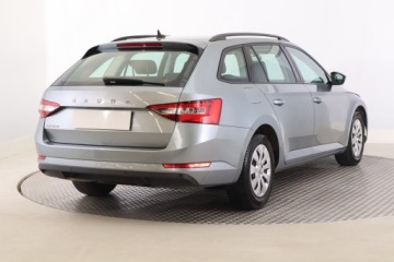Skoda Superb III Kombi Facelifting 1.5 TSI 150KM 2020 Skoda Superb 1.5 TSI, Salon Polska, Automat, zdjęcie 4