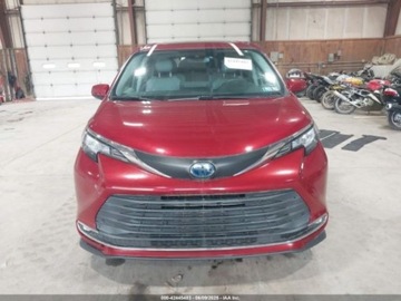 Toyota Sienna III 2021 Toyota Sienna 2021 XLE 2.5 Hybryda 189KM, zdjęcie 1