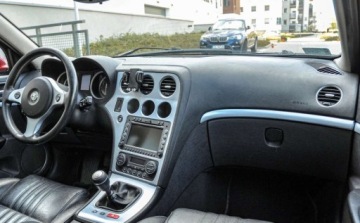 Alfa Romeo 159 Sportwagon 2.4 JTDM 20v 200KM 2006 Alfa Romeo 159 2,4JTDM (200KM) Skory 2.4 Diesel 200KM, zdjęcie 9