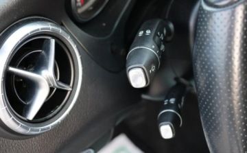 Mercedes CLA C117 Shooting Brake Facelifting 2.1 220 d 177KM 2017 Mercedes-Benz CLA NAVI, Czujniki, Tempomat, Grzane Fotele, Multifunkcja, Z, zdjęcie 20