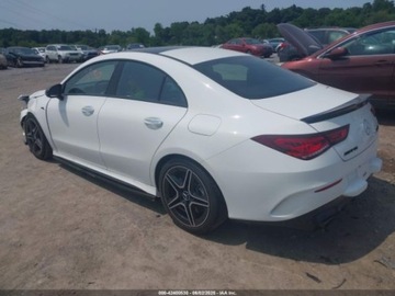 Mercedes CLA C118/X118 2022 Mercedes-Benz CLA 35 AMG 4Matic 2022 2.0l 2.0 Benzyna 302KM, zdjęcie 3