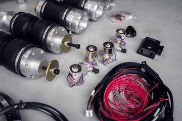 KOMPLETNY ZESTAW AIRRIDE MERCEDES W124 (E-KLASA) Z AIR MANAGEMENT. AIR W124