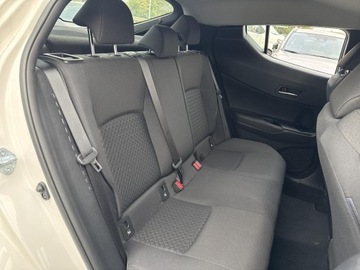 Toyota C-HR I Crossover Facelifting 1.8 Hybrid 122KM 2023 Toyota C-HR 1.8 Hybrid GPF Comfort Toyota C-HR Hyb, zdjęcie 22