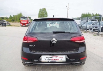 Volkswagen Golf VII Hatchback 3d Facelifting 1.6 TDI-CR DPF BMT 115KM 2018 Volkswagen Golf Volkswagen Golf 1.6 TDI (BlueM..., zdjęcie 7