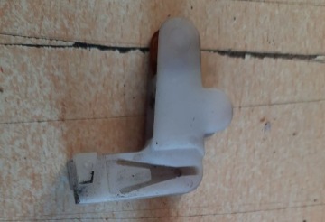 323 CIĘGNO DŻWIGNIA ZAMKA CENTRALNEGO VW PASSAT B3 B4