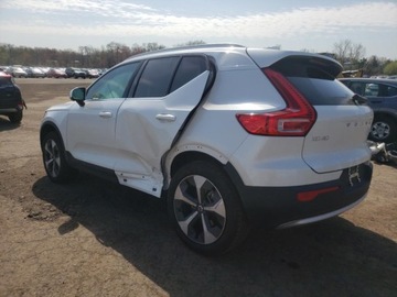 Volvo XC40 2025 Volvo XC 40 Plus 2025 2.0l 2.0 Benzyna 247KM, zdjęcie 1