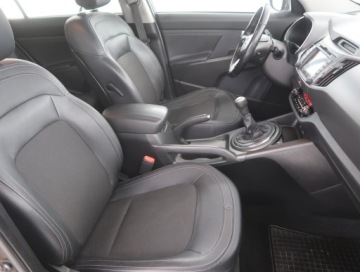 Kia Sportage III SUV 2.0 DOHC 163KM 2013 Kia Sportage 2.0 CVVT, 4X4, Skóra, Navi, Xenon, zdjęcie 8