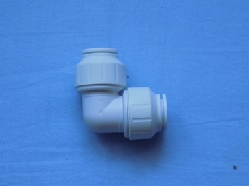 ZŁĄCZE WTYK KOLANKO TYPU L SZYBKOZŁĄCZKA - 15 mm