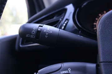 Citroen C3 II Hatchback facelifting 1.2 VTi 82KM 2014 Citroen C3 1.2 PureTech, Salon Polska, Klima, zdjęcie 18