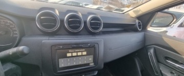 Dacia Duster I 2016 Dacia Duster 2016r, 1.6 Benzyna. Uszkodzony tyl i lekko prawy przod. Jezdzi, zdjęcie 11