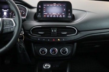 Fiat Tipo II Sedan Facelifting 1.0 T3 Turbo 100KM 2021 Fiat Tipo 1.0 FireFly, Salon Polska, Serwis ASO, zdjęcie 11