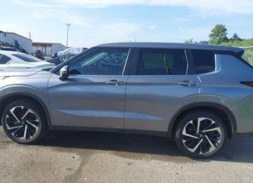 Mitsubishi Outlander III 2022 Mitsubishi Outlander 2022, 2.5L, 4x4, SE S-AWC, od ubezpieczalni 2.5 181KM, zdjęcie 2