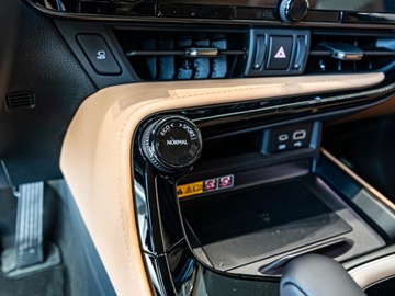 Lexus NX II 2025 Od ręki - 350h Omotenashi 2.5 Hybrid AWD 200KM | Podgrzewane fotele!, zdjęcie 12