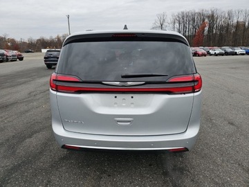 Chrysler Pacifica II 2024 Chrysler Pacifica Pinnacle 2024 3.6l 3.6 Benzyna 287KM, zdjęcie 2
