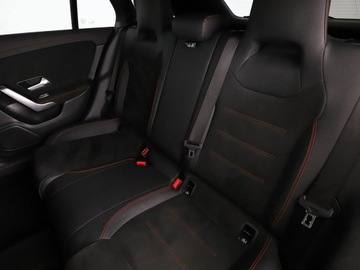 Mercedes CLA C118/X118 Shooting Brake Facelifting 1.3 200 163KM 2023 Mercedes CLA 200 automat full LED skóra/alcantara, zdjęcie 16