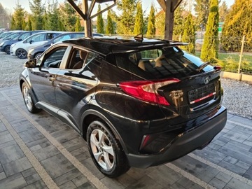 Toyota C-HR I Crossover 1.8 Hybrid 122KM 2019 Toyota C-HR Niski przebieg Zadbana 1.8 Hybryda 122KM, zdjęcie 3