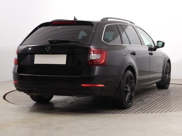 Skoda Octavia III Scout 2.0 TDI 184KM 2017 Skoda Octavia 2.0 TDI, 181 KM, 4X4, DSG, Skóra, zdjęcie 4