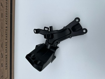 Aprilia RSV4 1100 рамка правой фары НОВИНКА 2021+