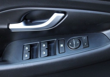 Hyundai i30 II Wagon Facelifting 1.4 MPI 100KM 2017 Hyundai i30 1.4 MPI 100KM Classic Czujniki parkowania SalonPL FVmarza 1.4, zdjęcie 24