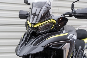 Решетка переднего фонаря Benelli TRK 702 702X Yakk EXP