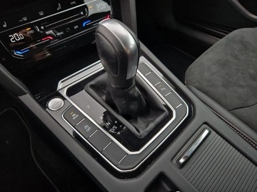 Volkswagen Arteon Fastback Facelifting 2.0 TDI 200KM 2023 Volkswagen Arteon Faktura23 ACC DCC Navi Kessy Podgrz.Fotele tylprzod Masa, zdjęcie 20