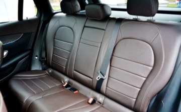 Mercedes GLC C253 2017 Mercedes-Benz GLC Bardzo bogate wyposazenie 2.0 Hybryda 320KM, zdjęcie 24