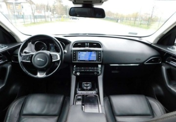 Jaguar F-Pace SUV 2.0 i4D 180KM 2020 Jaguar F-Pace 2.0D 180PS 4x4AWD z Gwarancja Bezwypadkowy 2.0 Diesel 180KM, zdjęcie 6