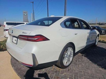 BMW Seria 5 G90-91 2024 BMW Seria 5 530i 2024 2.0 Benzyna 248KM, zdjęcie 4