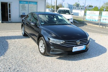 Volkswagen Passat B8 Limousine Facelifting 2.0 TDI SCR 150KM 2021 Volkswagen Passat ESSENCE LED F-vat, zdjęcie 3