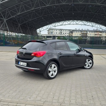 Opel Astra J GTC 1.4 100KM 2013 Opel Astra J 1.4 100KM Selection Manual, zdjęcie 13
