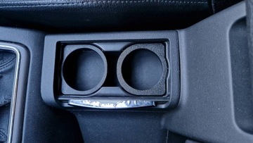 Подстаканник Opel Vectra C - одинарный.