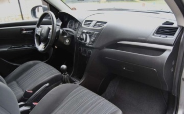 Suzuki Swift V 2015 Suzuki Swift GWARANCJA, 2016r, 1.2 Benzyna 90KM, Niski przebieg, Ladnie ut, zdjęcie 6