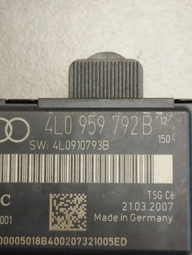 Audi Q7 4L ДВЕРНОЙ МОДУЛЬ 4L0959792B