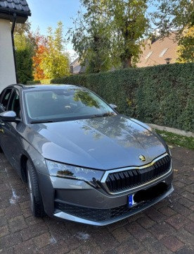 Skoda Octavia IV Liftback 1.5 TSI EVO 150KM 2025 Škoda Octavia Combi 1.5 TSI mHEV (150 KM) DSG